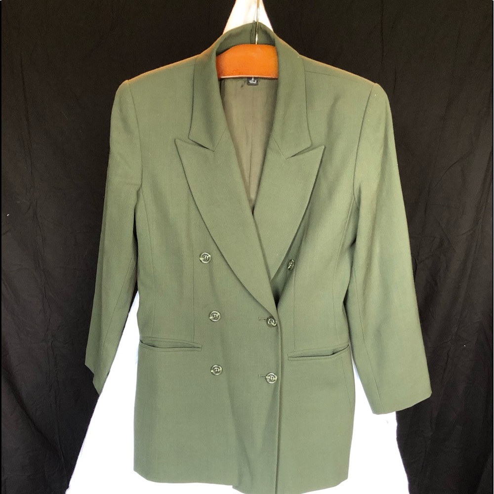 Suit